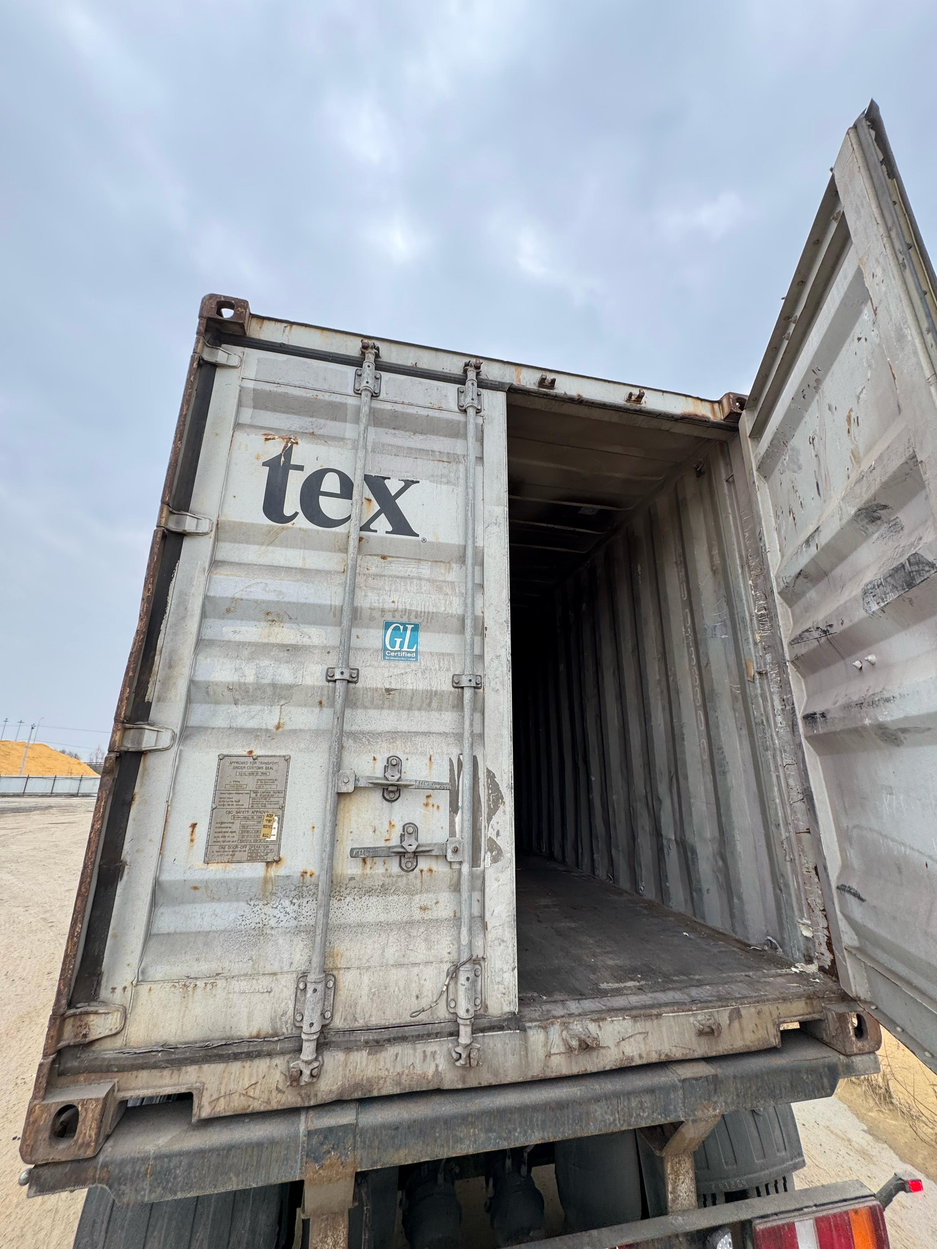 Морской контейнер TGHU0138300